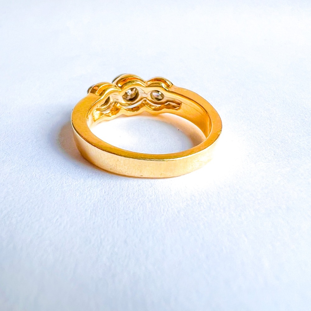 14K Yellow Gold Three Champagne Diamond Vintage Band Ring - Picture 5 of 12